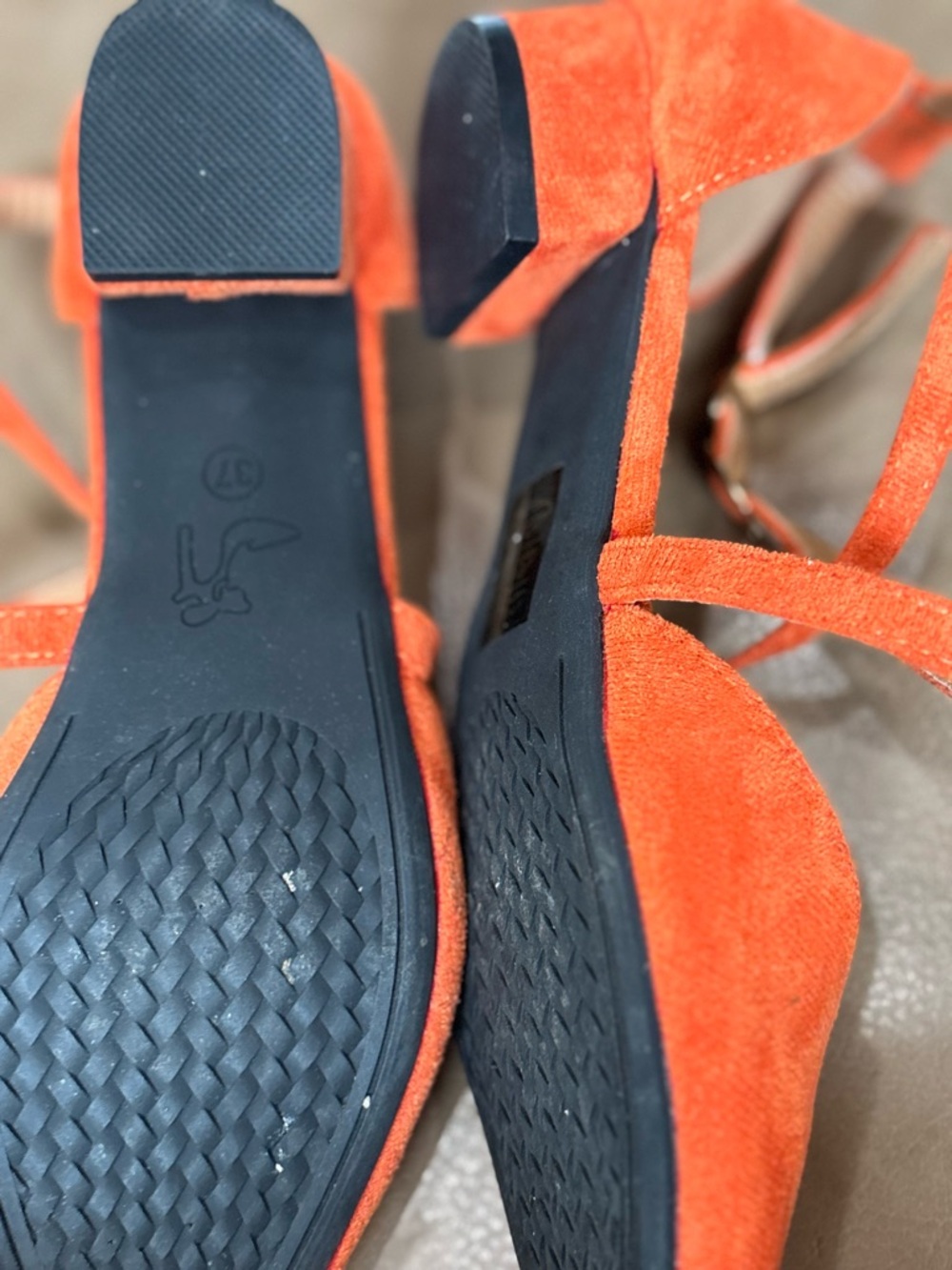 Burnt Orange bold Pointed Toe Strappy Fla - Picture 4 of 4